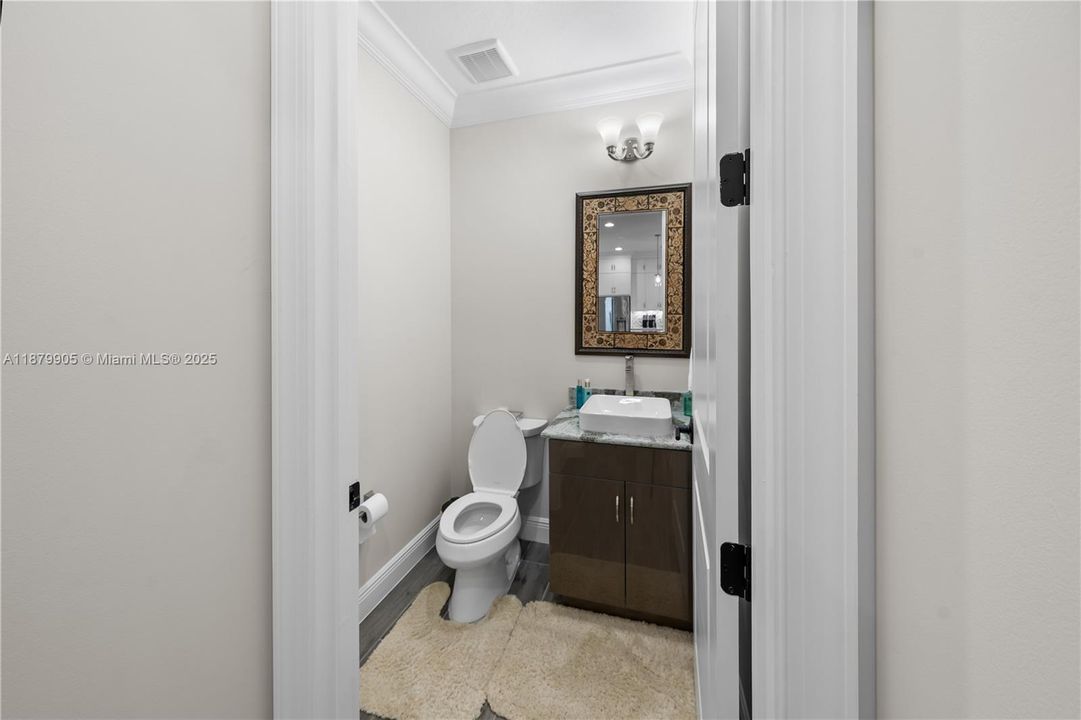 Recently Rented: $11,000 (4 beds, 4 baths, 3166 Square Feet)