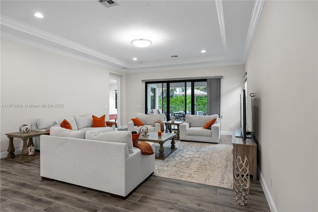 Recently Rented: $11,000 (4 beds, 4 baths, 3166 Square Feet)