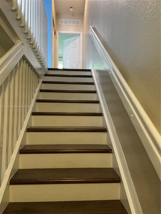 For Rent: $2,500 (2 beds, 2 baths, 1574 Square Feet)