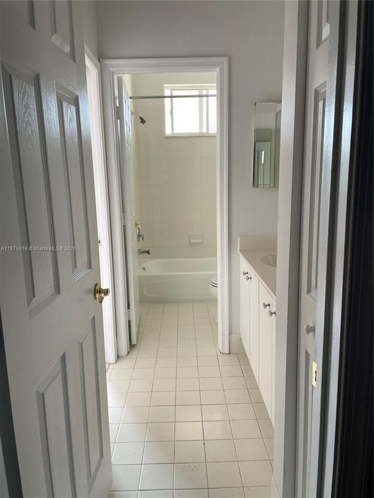 For Rent: $2,500 (2 beds, 2 baths, 1574 Square Feet)