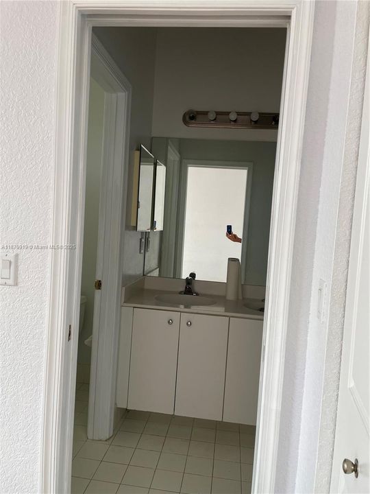 For Rent: $2,500 (2 beds, 2 baths, 1574 Square Feet)