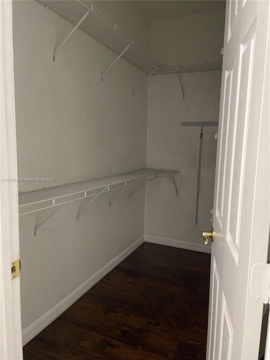 For Rent: $2,500 (2 beds, 2 baths, 1574 Square Feet)