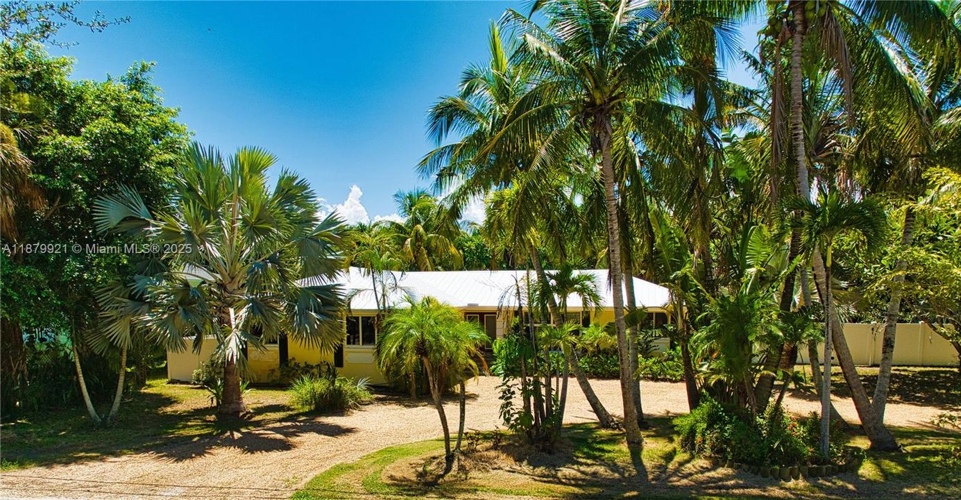 待售: $899,000 (3 贝兹, 2 浴室, 1810 平方英尺)