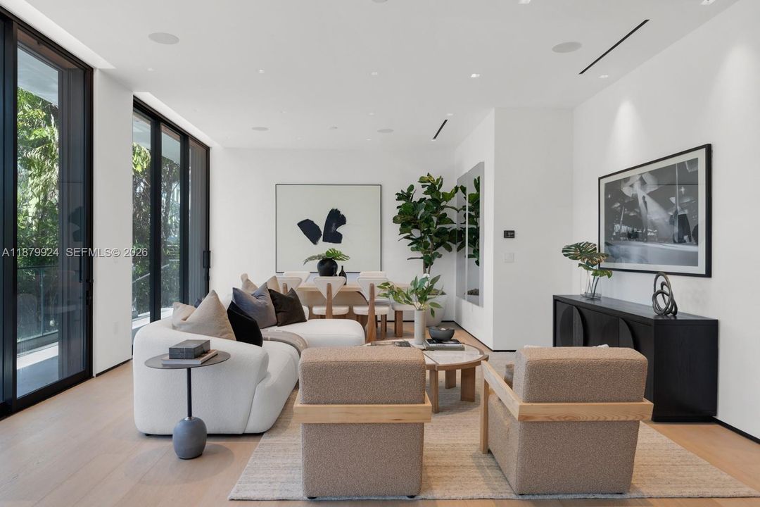 For Sale: $5,695,000 (4 beds, 4 baths, 3077 Square Feet)