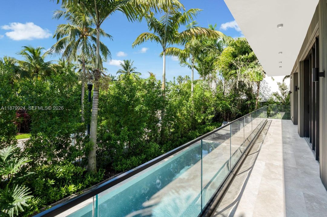 For Sale: $5,695,000 (4 beds, 4 baths, 3077 Square Feet)