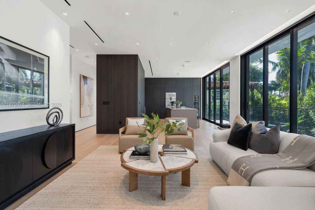 For Sale: $5,695,000 (4 beds, 4 baths, 3077 Square Feet)