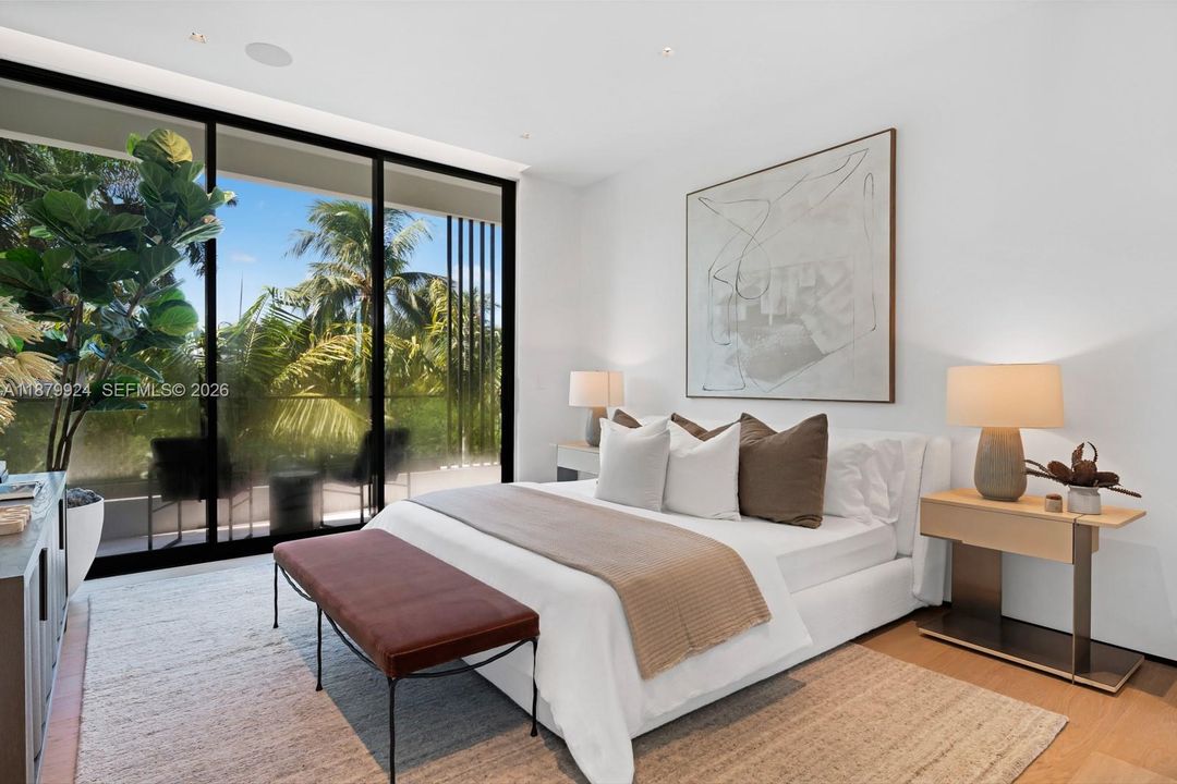 For Sale: $5,695,000 (4 beds, 4 baths, 3077 Square Feet)