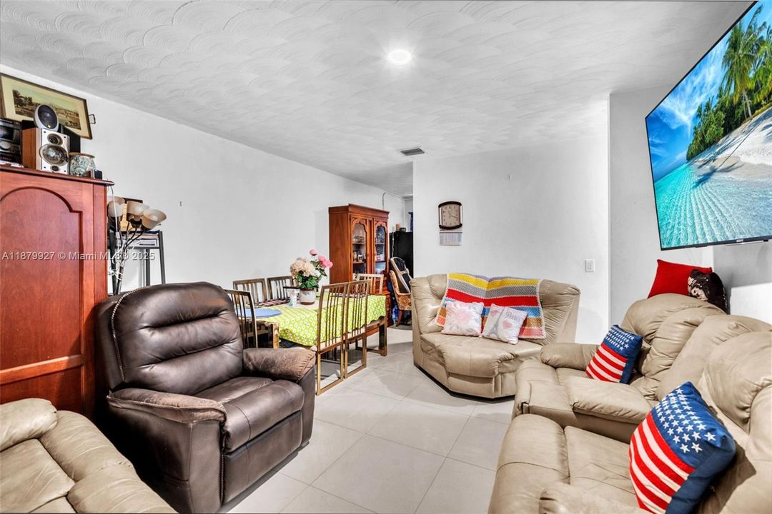 На продажу: $699,999 (0 спален, 0 ванн, 1727 Квадратных фут)