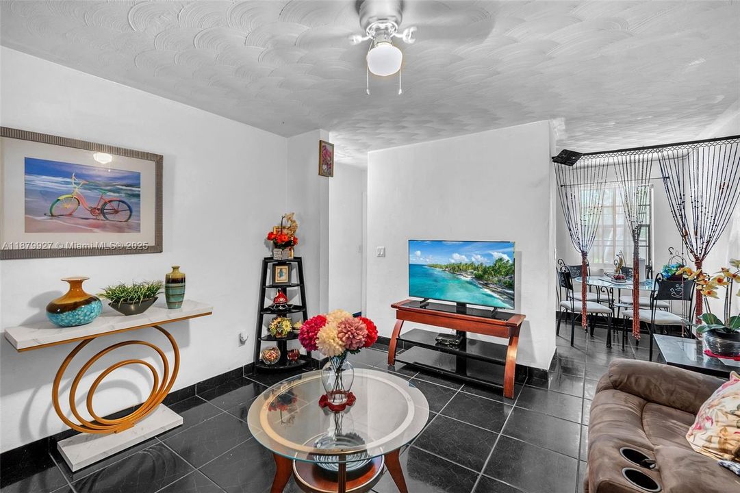 На продажу: $699,999 (0 спален, 0 ванн, 1727 Квадратных фут)