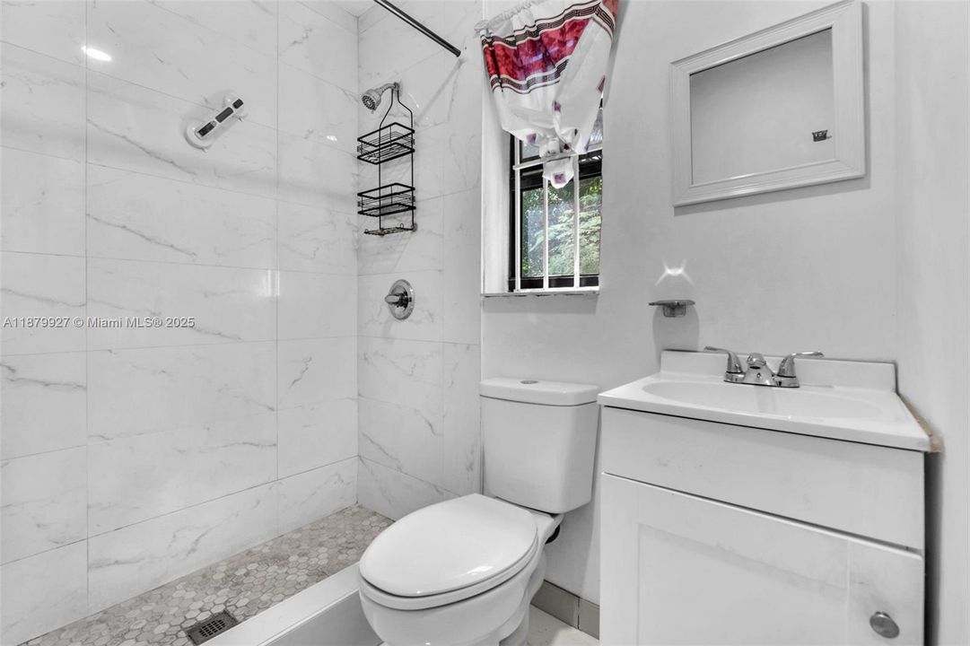 На продажу: $699,999 (0 спален, 0 ванн, 1727 Квадратных фут)