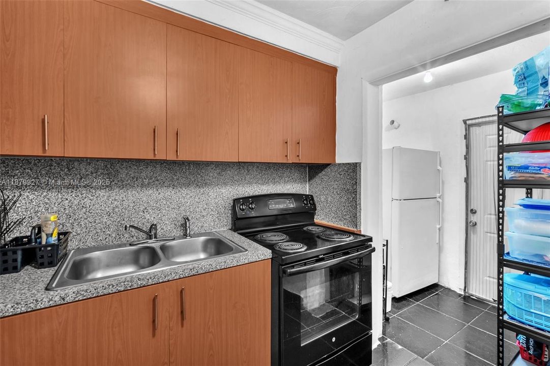 На продажу: $699,999 (0 спален, 0 ванн, 1727 Квадратных фут)