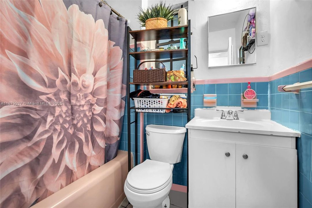 На продажу: $699,999 (0 спален, 0 ванн, 1727 Квадратных фут)