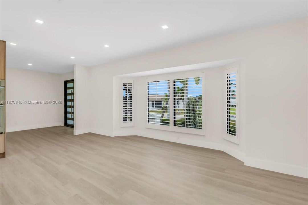 For Rent: $5,500 (4 beds, 3 baths, 2540 Square Feet)