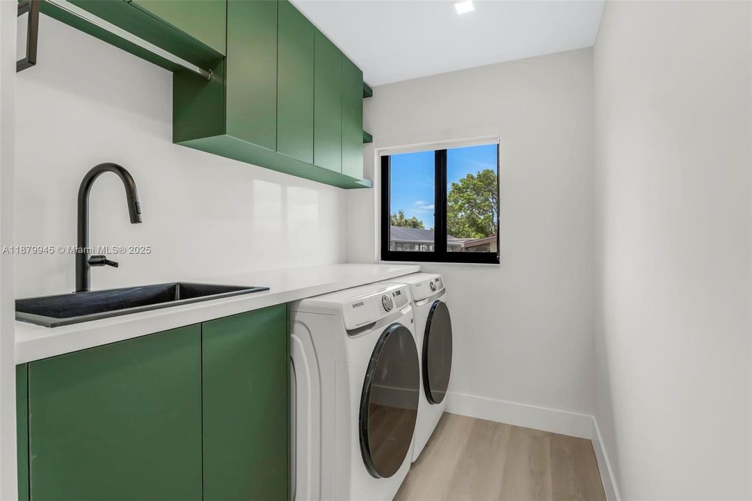 For Rent: $5,500 (4 beds, 3 baths, 2540 Square Feet)