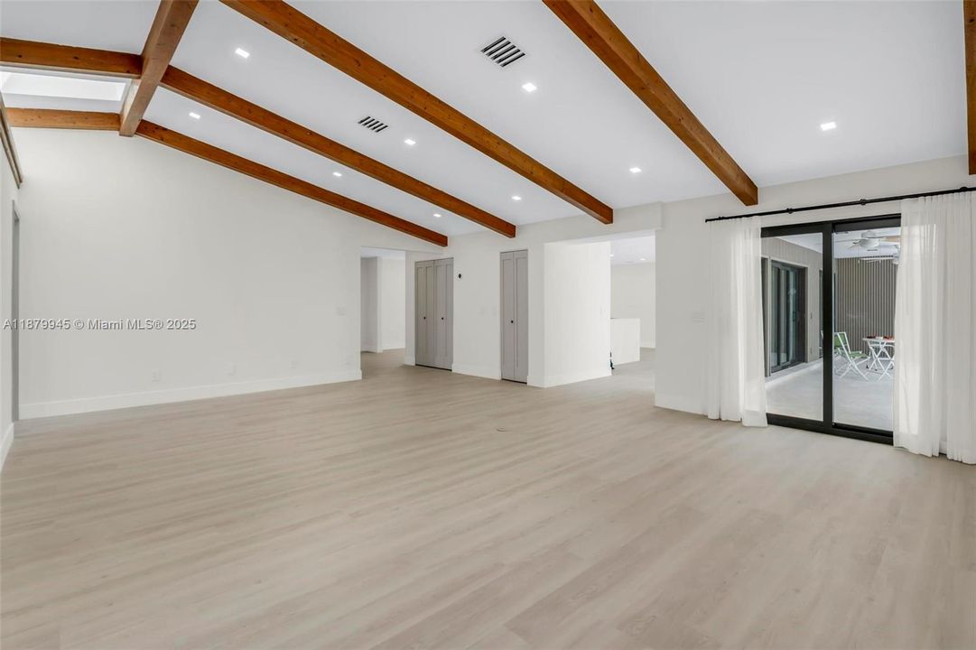 For Rent: $5,500 (4 beds, 3 baths, 2540 Square Feet)