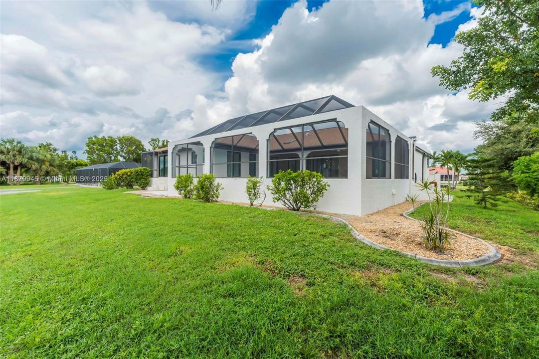 For Rent: $5,500 (4 beds, 3 baths, 2540 Square Feet)