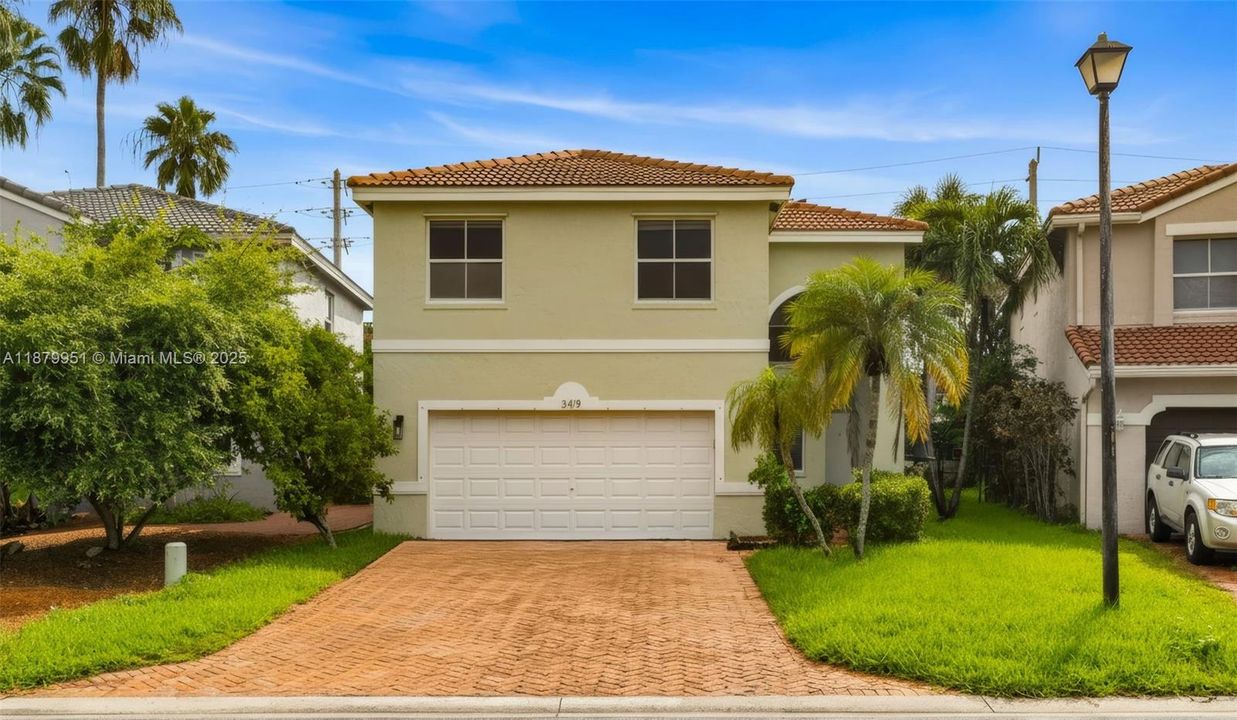 Vendido Recientemente: $549,000 (3 camas, 2 baños, 1711 Pies cuadrados)