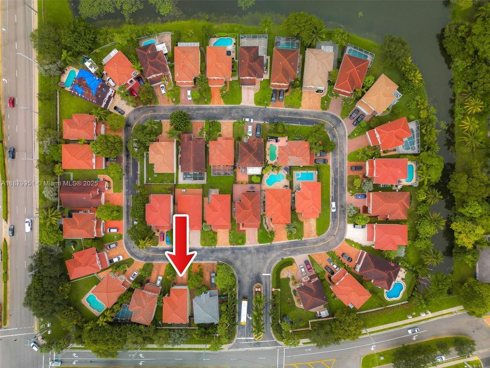 Vendido Recientemente: $549,000 (3 camas, 2 baños, 1711 Pies cuadrados)