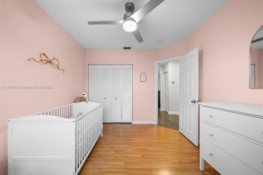 Vendido Recientemente: $549,000 (3 camas, 2 baños, 1711 Pies cuadrados)