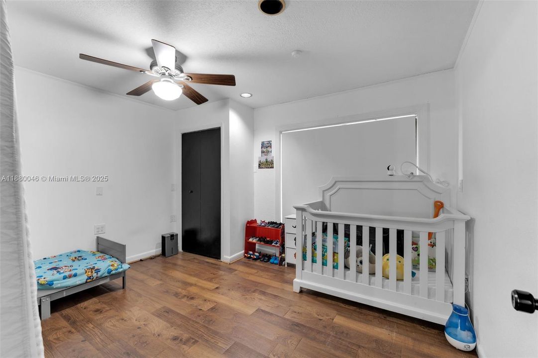 For Sale: $1,110,000 (6 beds, 4 baths, 3838 Square Feet)