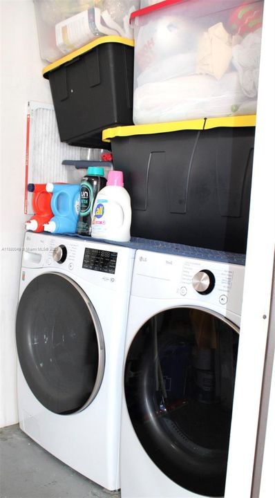 Недавно продано: $549,900 (2 спален, 1 ванн, 1032 Квадратных фут)