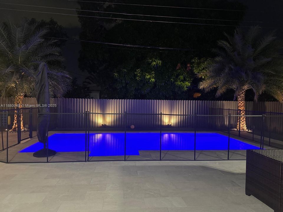 Недавно продано: $549,900 (2 спален, 1 ванн, 1032 Квадратных фут)