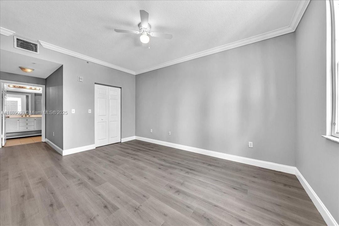 Activo con contrato: $340,000 (2 camas, 2 baños, 1240 Pies cuadrados)