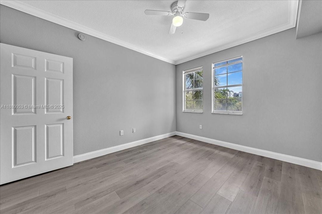 Activo con contrato: $340,000 (2 camas, 2 baños, 1240 Pies cuadrados)