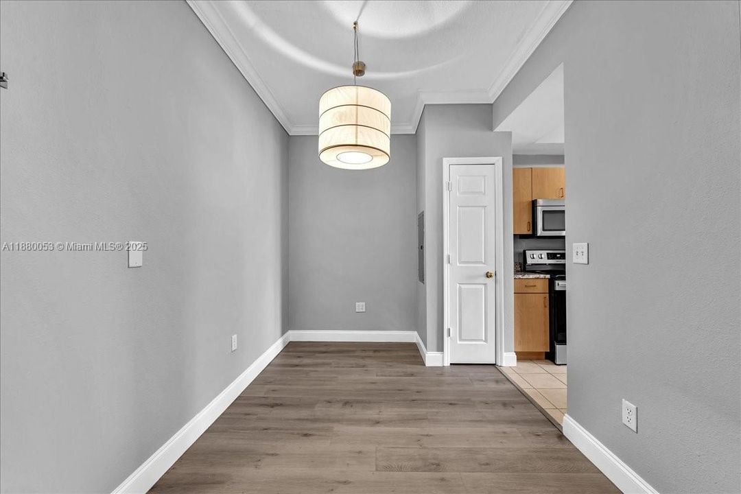 Activo con contrato: $340,000 (2 camas, 2 baños, 1240 Pies cuadrados)