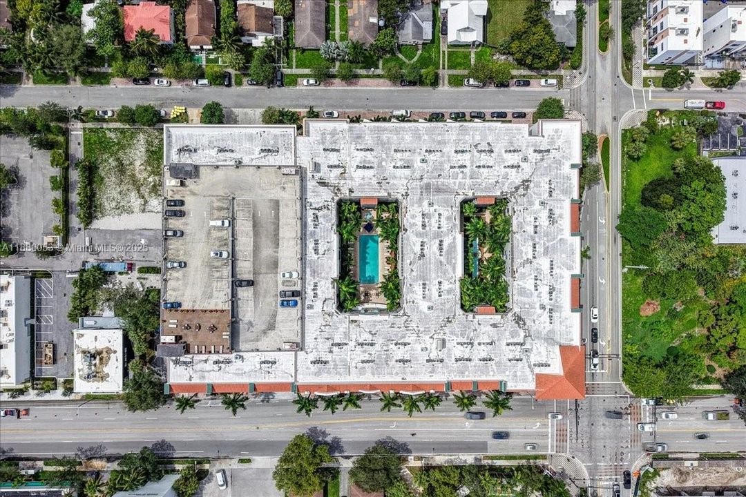 Activo con contrato: $340,000 (2 camas, 2 baños, 1240 Pies cuadrados)