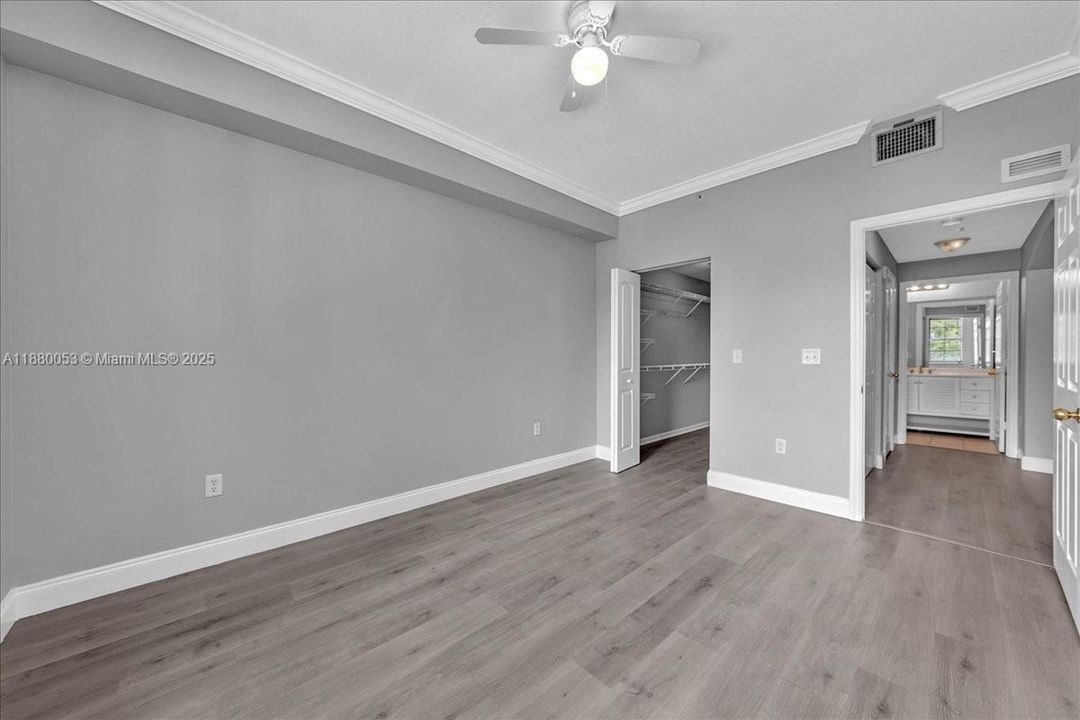 Activo con contrato: $340,000 (2 camas, 2 baños, 1240 Pies cuadrados)