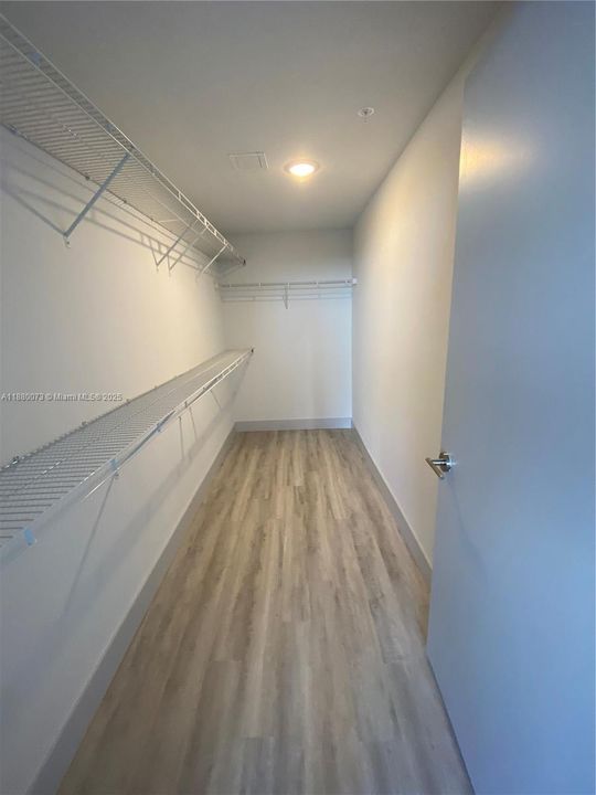 В аренду: $3,350 (3 спален, 3 ванн, 1398 Квадратных фут)