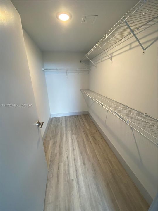 В аренду: $3,350 (3 спален, 3 ванн, 1398 Квадратных фут)