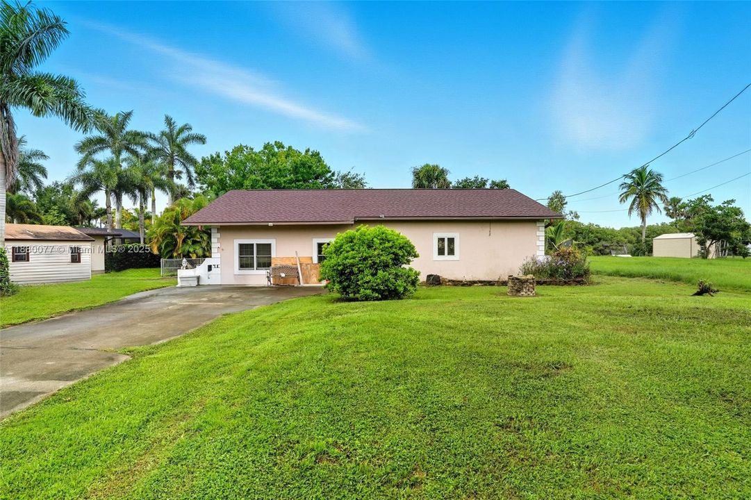 For Sale: $250,000 (3 beds, 2 baths, 1776 Square Feet)