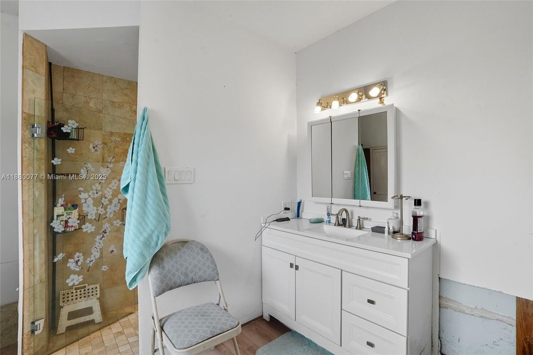 For Sale: $250,000 (3 beds, 2 baths, 1776 Square Feet)