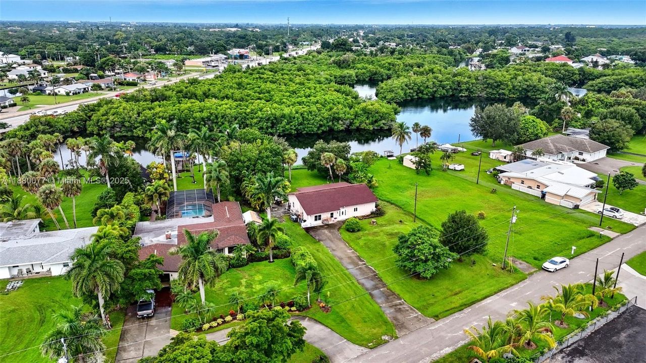 For Sale: $250,000 (3 beds, 2 baths, 1776 Square Feet)