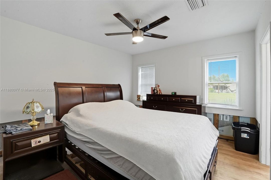 For Sale: $250,000 (3 beds, 2 baths, 1776 Square Feet)