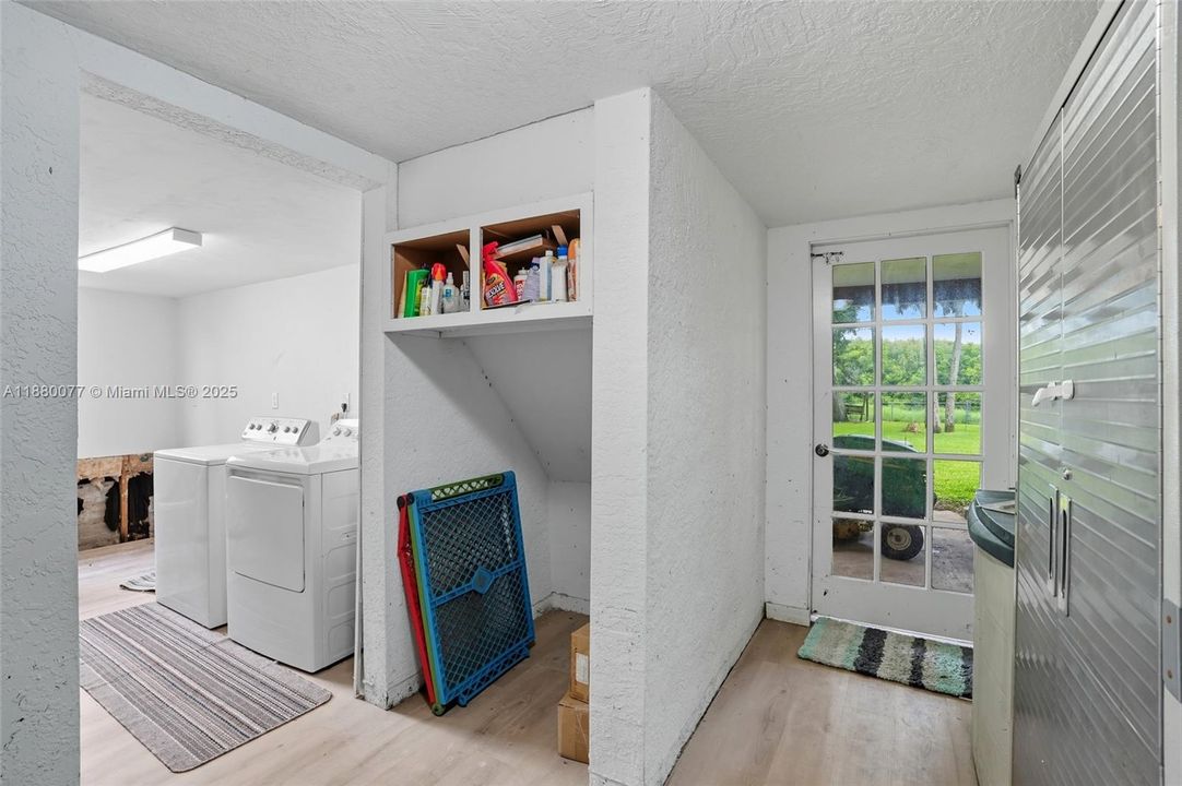 For Sale: $250,000 (3 beds, 2 baths, 1776 Square Feet)