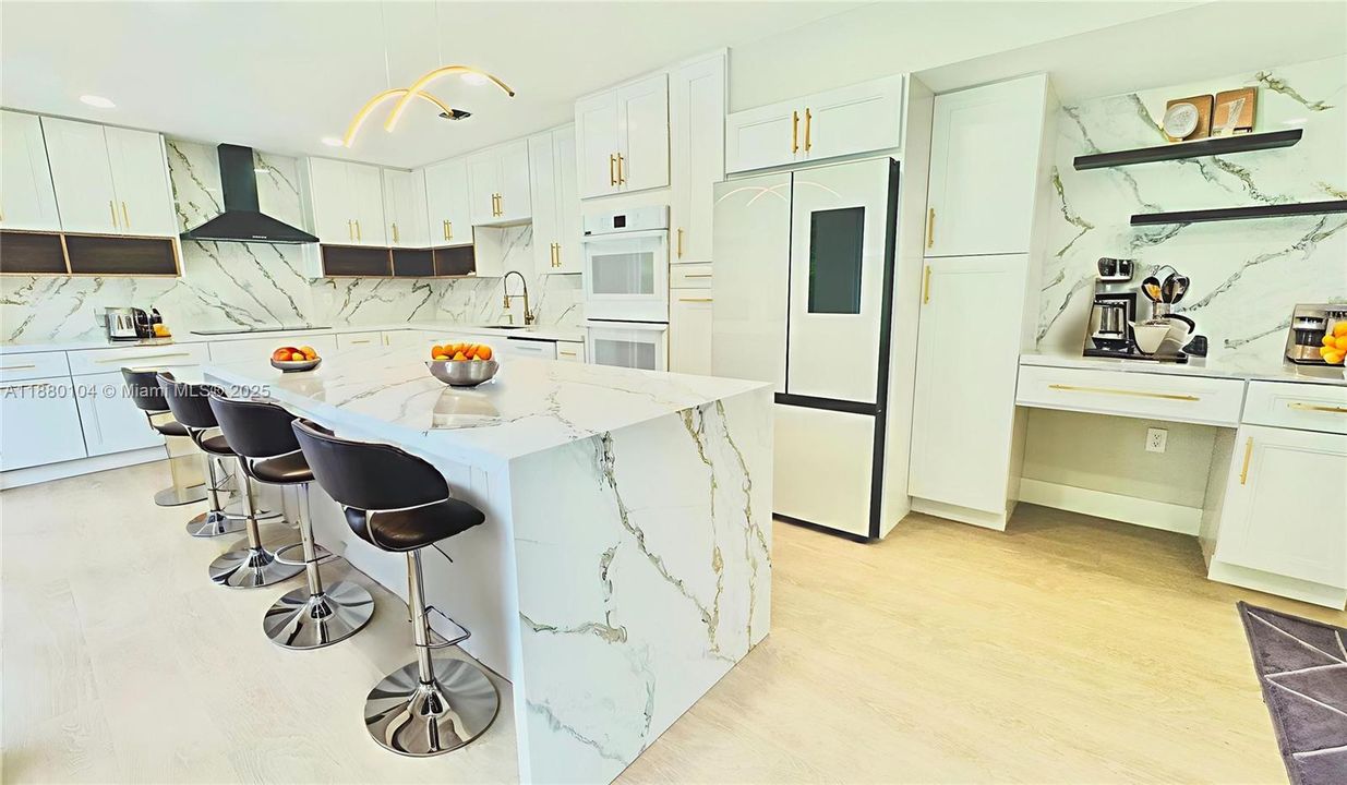 На продажу: $2,499,000 (5 спален, 4 ванн, 2961 Квадратных фут)