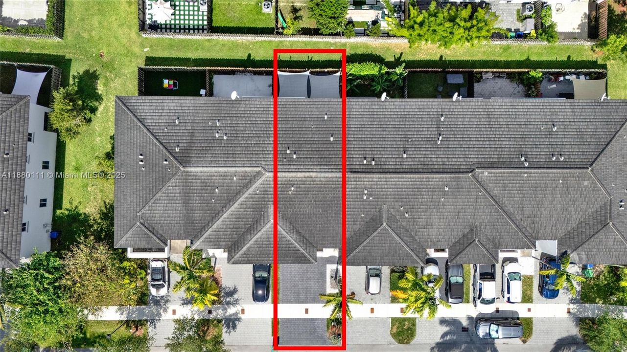 Vendido Recientemente: $539,900 (3 camas, 2 baños, 1979 Pies cuadrados)