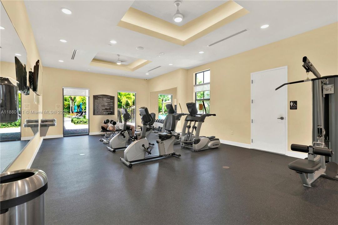 Vendido Recientemente: $539,900 (3 camas, 2 baños, 1979 Pies cuadrados)