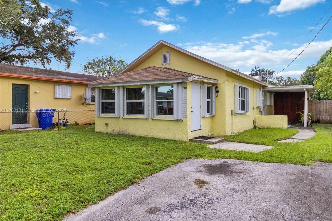 En Venta: $535,000 (4 camas, 2 baños, 1080 Pies cuadrados)