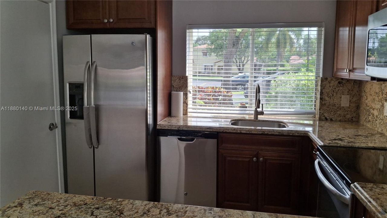 Недавно арендовано: $2,850 (3 спален, 2 ванн, 1451 Квадратных фут)