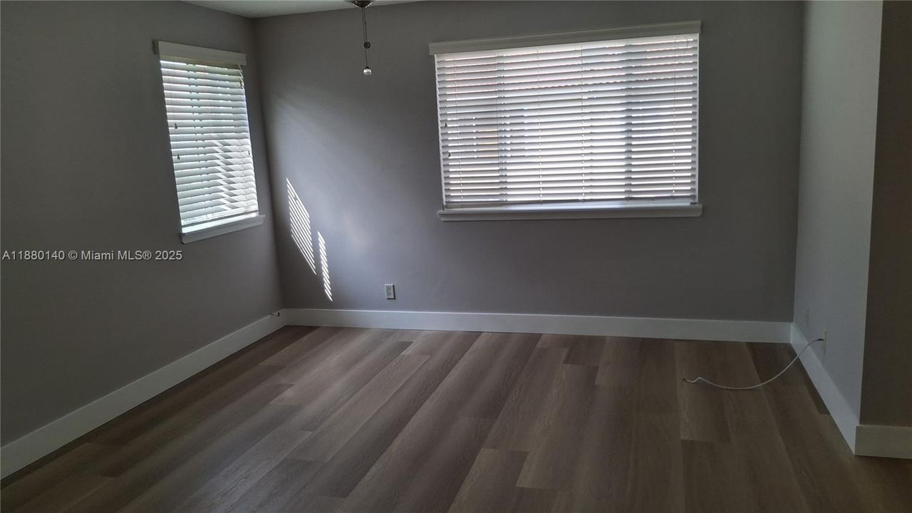 Недавно арендовано: $2,850 (3 спален, 2 ванн, 1451 Квадратных фут)