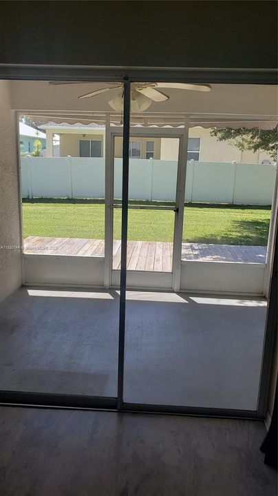 For Rent: $2,800 (3 beds, 2 baths, 1187 Square Feet)