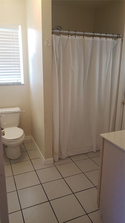 For Rent: $2,800 (3 beds, 2 baths, 1187 Square Feet)