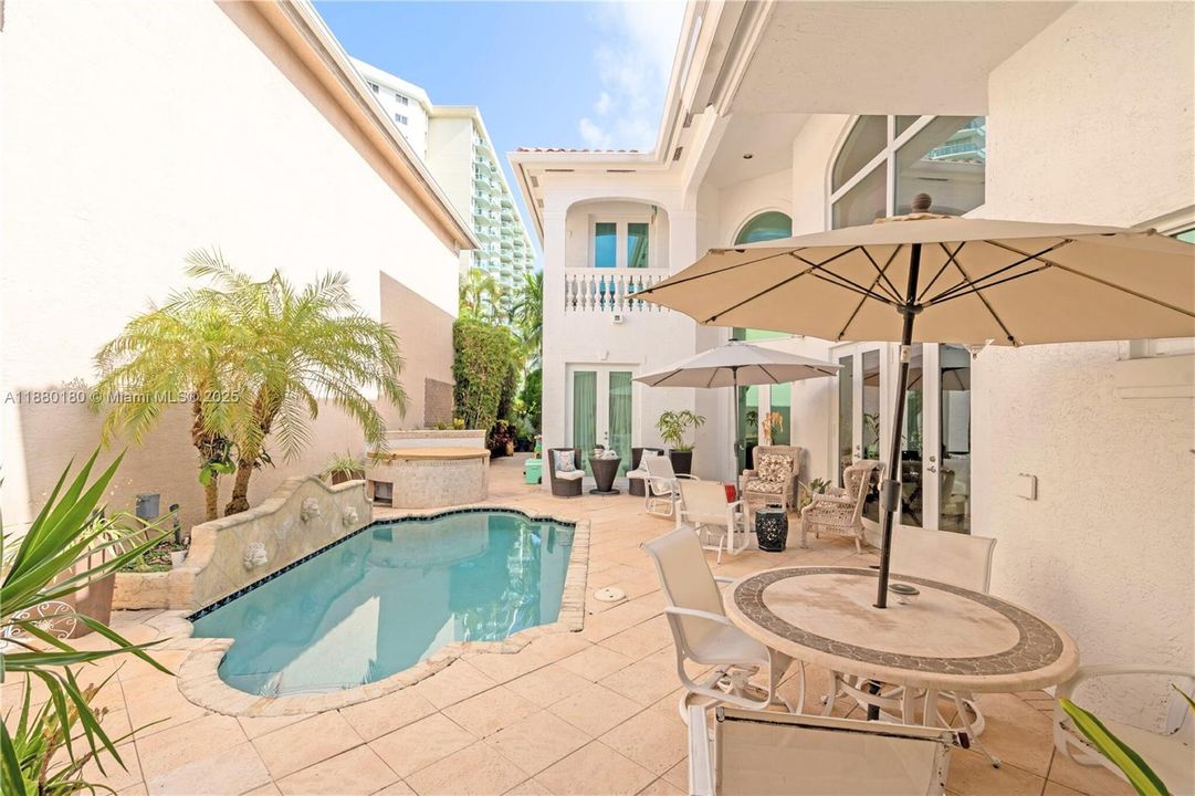 For Sale: $2,750,000 (5 beds, 4 baths, 3339 Square Feet)