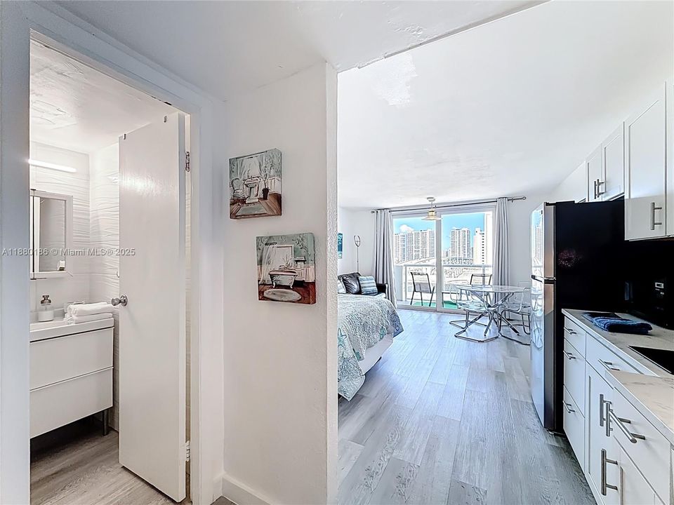 待售: $150,000 (0 贝兹, 1 浴室, 360 平方英尺)