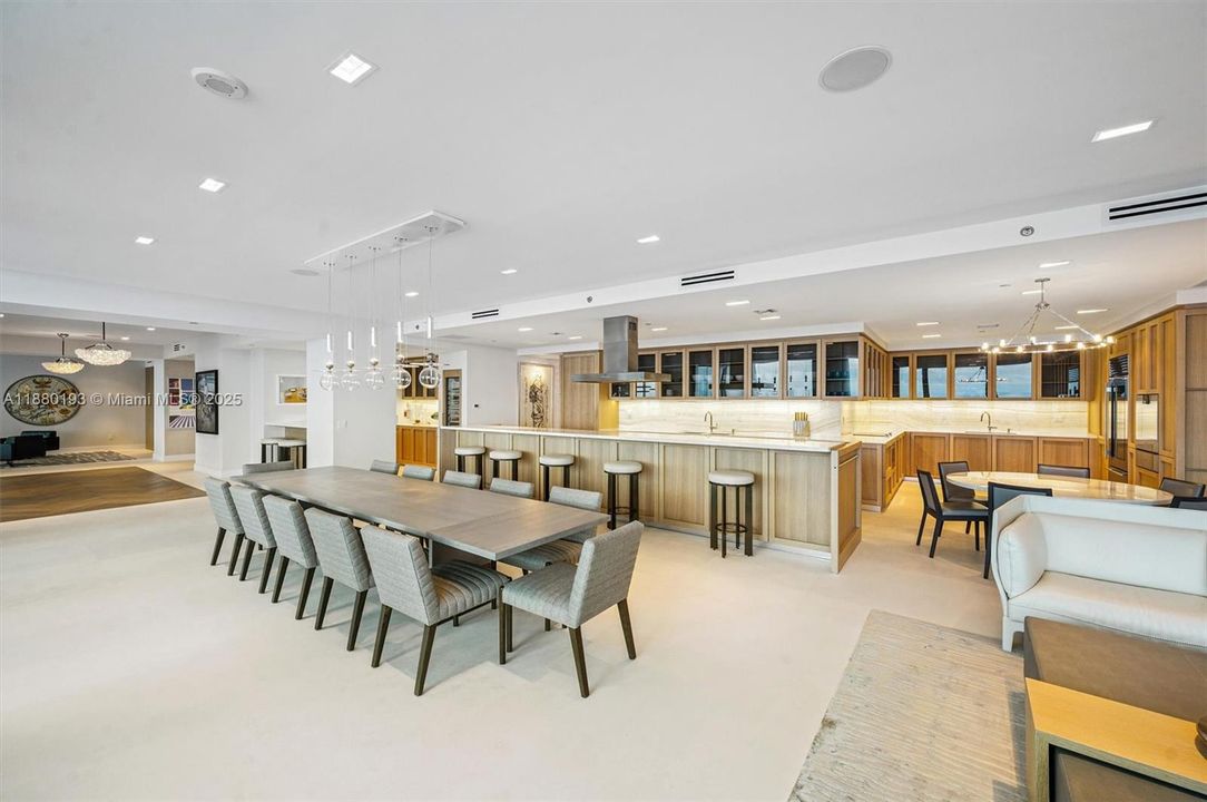 For Sale: $19,500,000 (6 beds, 6 baths, 7789 Square Feet)