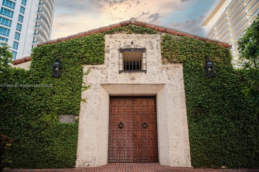 For Sale: $19,500,000 (6 beds, 6 baths, 7789 Square Feet)